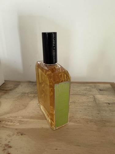 Histoires parfums noir - histoires,